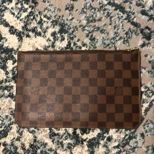 Louis Vuitton Pouchette GM, missing strap